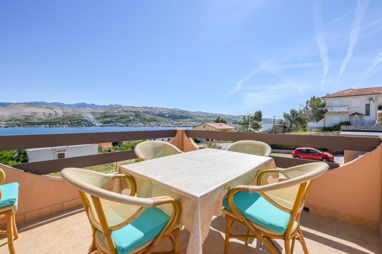 Apartmani Marija Ljubica Pag Town Luaran gambar