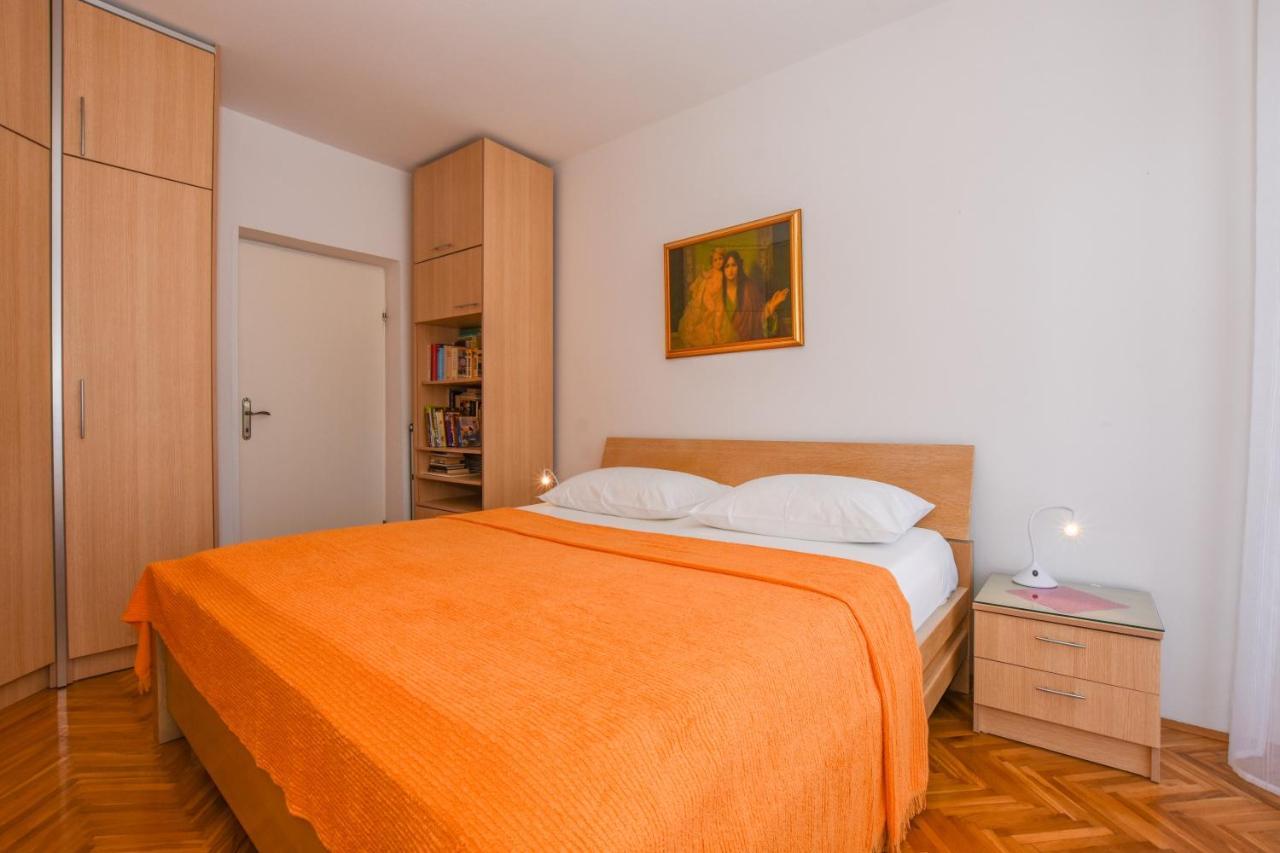 Apartmani Marija Ljubica Pag Town Luaran gambar